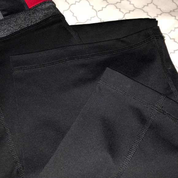 BRAND NEW WITHOUGHT TAGS BLACK WIDE YOGA PANTS - Picture 2 of 2